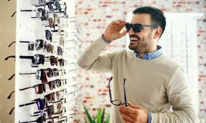 راهنمای انتخاب و خرید عینک آفتابی در شیراز