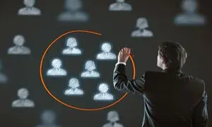 مقایسه اولویت‌ های منابع انسانی در ایران با دنیا