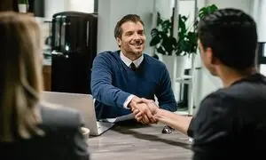چرا تهیه نرم افزار CRM برای کسب و کارها ضروری است؟