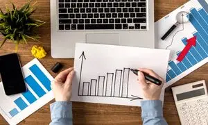 تاثیر رشد زیاد و کم حقوق ها بر کسب و کارها
