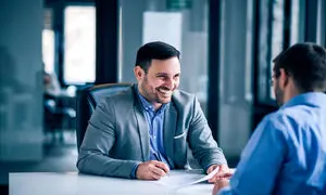 حضور علیرضا بی‌ طرفان در گردهمایی بیزینس‌ سامیت