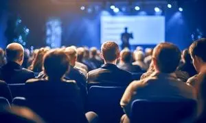 سخنرانی مدیرعامل زرپاد در سمینار بیزینس‌ سامیت