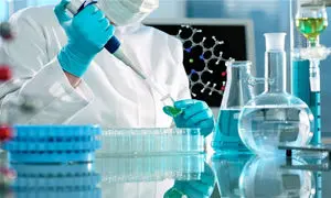 حضور شیمی‌ دارویی داروپخش در نمایشگاه فارمکس 2025
