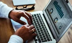 حضور گروه آگاه در بوت‌ کمپ تحلیلگر داده آکادمی همراه