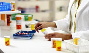 بازدید اعضای هیئت علمی دانشگاه آزاد از سروش مانا فارمد