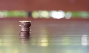 موومنت به معامله گران خود خیانت کرد