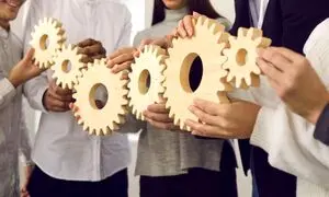 برگزاری جلسه همسویی تیمی در پین دیس