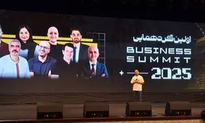 مدیرعامل پادرو در بیزینس سامیت 2025 ؛ راهکارهای عبور از چالش کسب و کارهای آنلاین