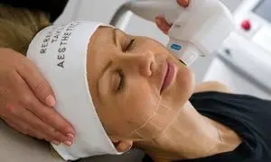 چگونه بهترین مرکز هایفوتراپی در اصفهان را انتخاب کنیم؟
