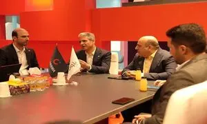 همکاری بلوط و کاریزما در راه‌ اندازی سرویس پس‌ انداز خودکار طلا