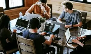 آغاز دوره هکاتون عامل‌ های هوشمند مدل‌ های زبانی بزرگ دانشگاه شریف