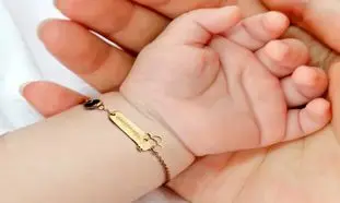۳ دستبند طلای کودکانه برای هدیه به نوزاد