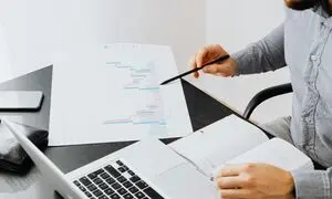 نقش یکپارچه‌ سازی سیستم‌ ها در بهبود عملکرد فروشگاه‌ های اینترنتی