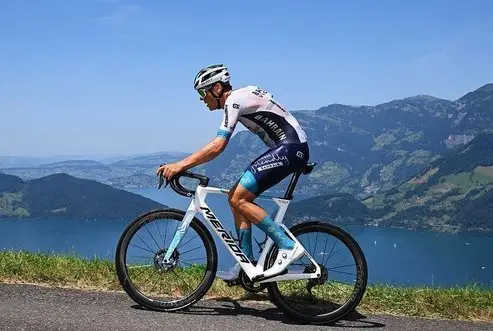 چرا ورزش منظم باید بخشی از سبک زندگی ما باشد؟