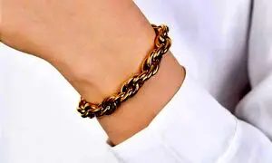 ترند داغ دستبند طلا زنانه؛ ستاره‌ها همه انتخابش کردن!