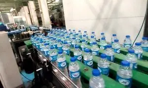 چراغ زمزم روشن ماند؛ تامین انبوه آب بسته بندی درجنگ 12 روزه