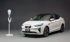 آغاز فروش نقدی و اقساطی خودرو  EJ7 کرمان موتور