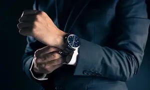 چگونه تشخیص دهیم ساعت مچی اصل است یا تقلبی؟
