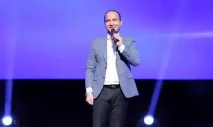کنسرت خندۀ حسن ریوندی در لنز با شکوه برگزار شد