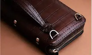 تخفیف های فوق العاده در 13 سالگی چرم نیاوران
