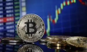 بیت کوین بخریم یا بفروشیم؟