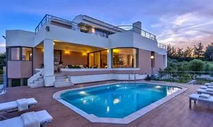 زندگی آرام با خانه های ویلایی حومه تهران