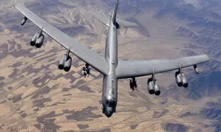 سامانه های دفاع هوایی روسیه در کمین بمب‌افکن‌های B-52 آمریکایی