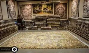 ضدعفونی شعب «آقای فرش» برای ایمن سازی خریدهای حضوری
