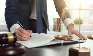 وکیل چک چیست و چه ویژگی هایی دارد؟