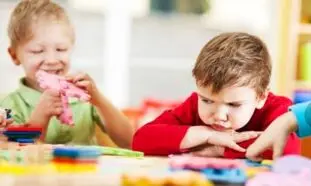 چرا پکس برای کودکان با اختلال طیف اُتیسم موثر است؟