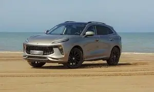 مقایسه نسخه هیبریدی و بنزینی لاماری ایما