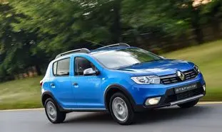 « ساندرو استپ وی » و « سراتو » در بازار چند؟