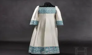 ماجرای لباس 8800 دلاری فرح پهلوی