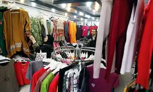 خرید و انتخاب لباس مجلسی زنانه