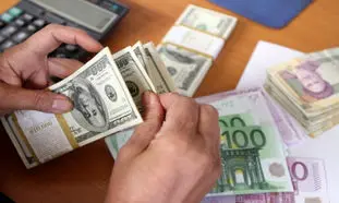 دلار 350 تومان ارزان شد