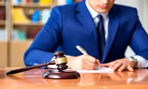وکیل مواد مخدر کیست و باید چه ویژگی‌هایی داشته باشد؟