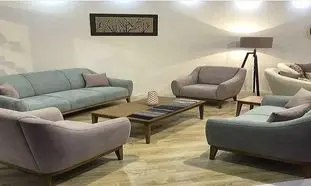 در انتخاب مبلمان راحتی به نورپردازی فکر کنید