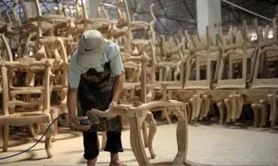 ابر مبلسازی 400 درصد گران شد/ آتش گرانی مواد اولیه در خیمه مبلسازان