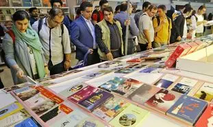 کرونا نمایشگاه کتاب امسال را تعطیل می کند؟