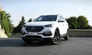 ریزش۲۰۰ میلیون تومانی قیمت خودروهای خارجی