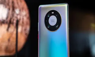 گوشی موبایل هوآوی  Mate 40 با یورو ۳۵ هزار تومانی چند تمام می شود؟