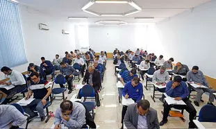 آزمون استخدامی تا دی ماه به تعویق افتاد