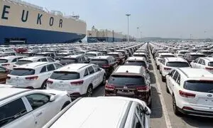 اعتراض دوباره وزیر صمت به کیفیت خودرو داخلی/ واردات خودرو آزاد می شود؟