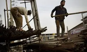 حقوق کارگران 40 درصد افزایش می یابد؟ / افزایش 100 درصدی هم جوابگو نیست