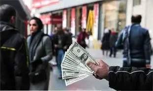 دلار 150 تومان ارزان شد/ استقبال سرد دلالان ارز از پیروزی بایدن