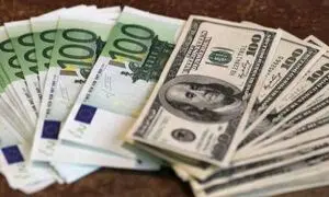 دلار 100 تومان و یورو 250 تومان گران شد