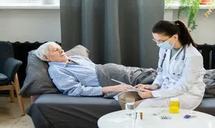 هزینه خدمات پزشکی و پرستاری در منزل