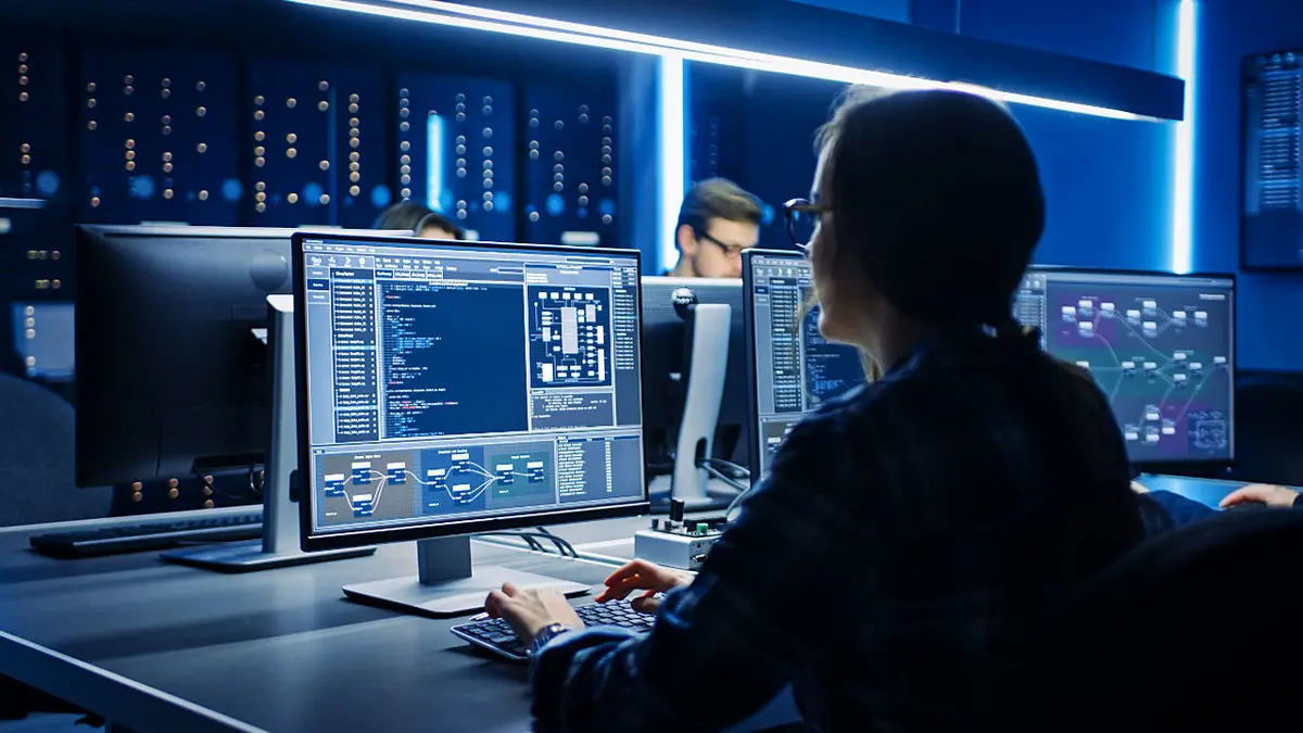 چرا سازمان ها به نرم افزار یکپارچه نیاز دارند و ERP  چه راهکاری برای مدیریت داده ها ایجاد می کند؟