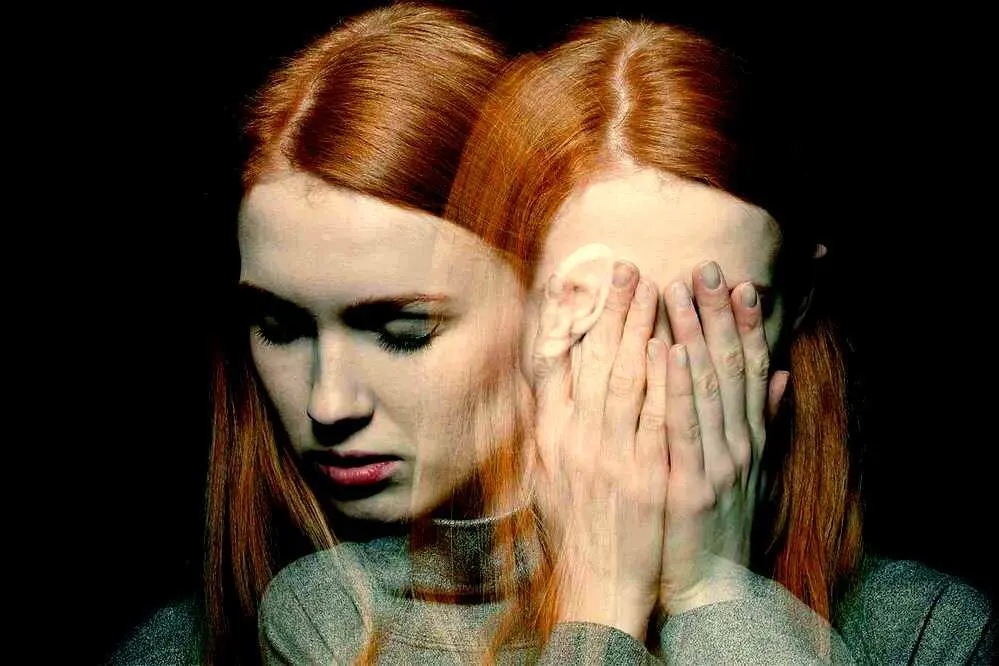 آغاز اجراهای شبانه پرفورمنس «خودمعشوق پنداری» در خانه هنرمندان تهران