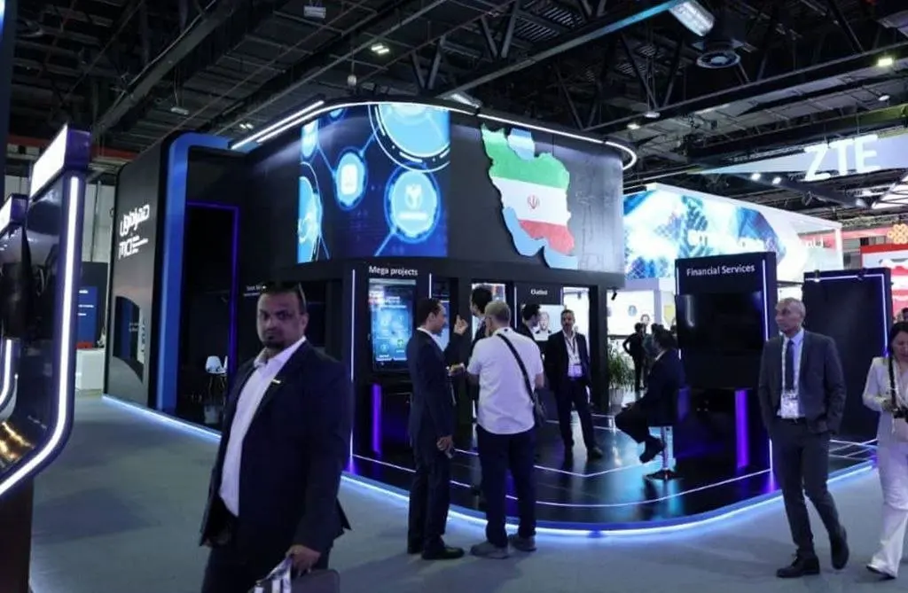  بازدید معاون وزیر ارتباطات از غرفه همراه اول در بزرگترین رویداد فناوری جهان